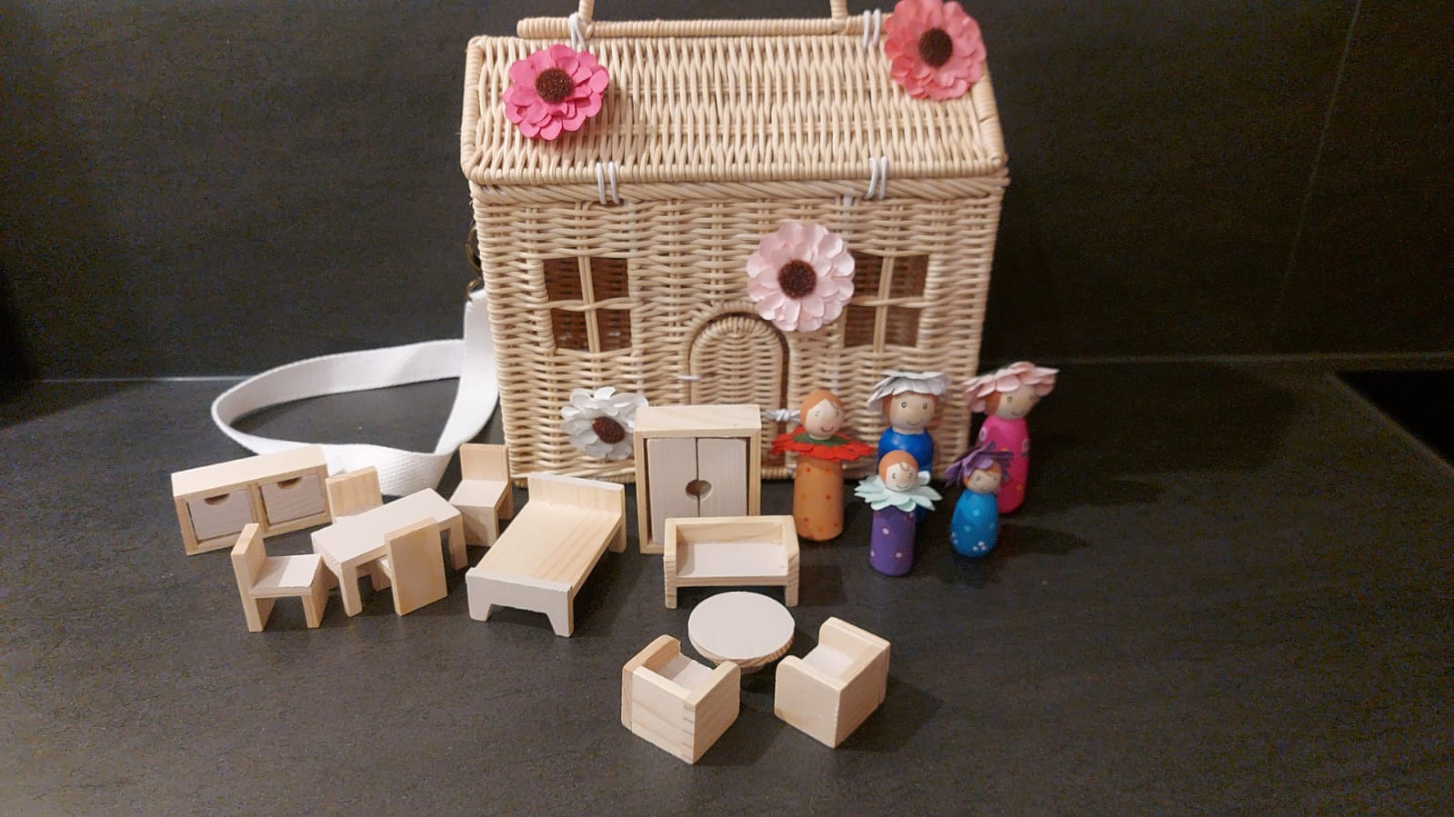Bloemenhuis (met poppetjes en meubeltjes)